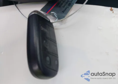 2013 Chrysler 300 из США, поврежденный, VIN 2C3CCAGT5DH733211